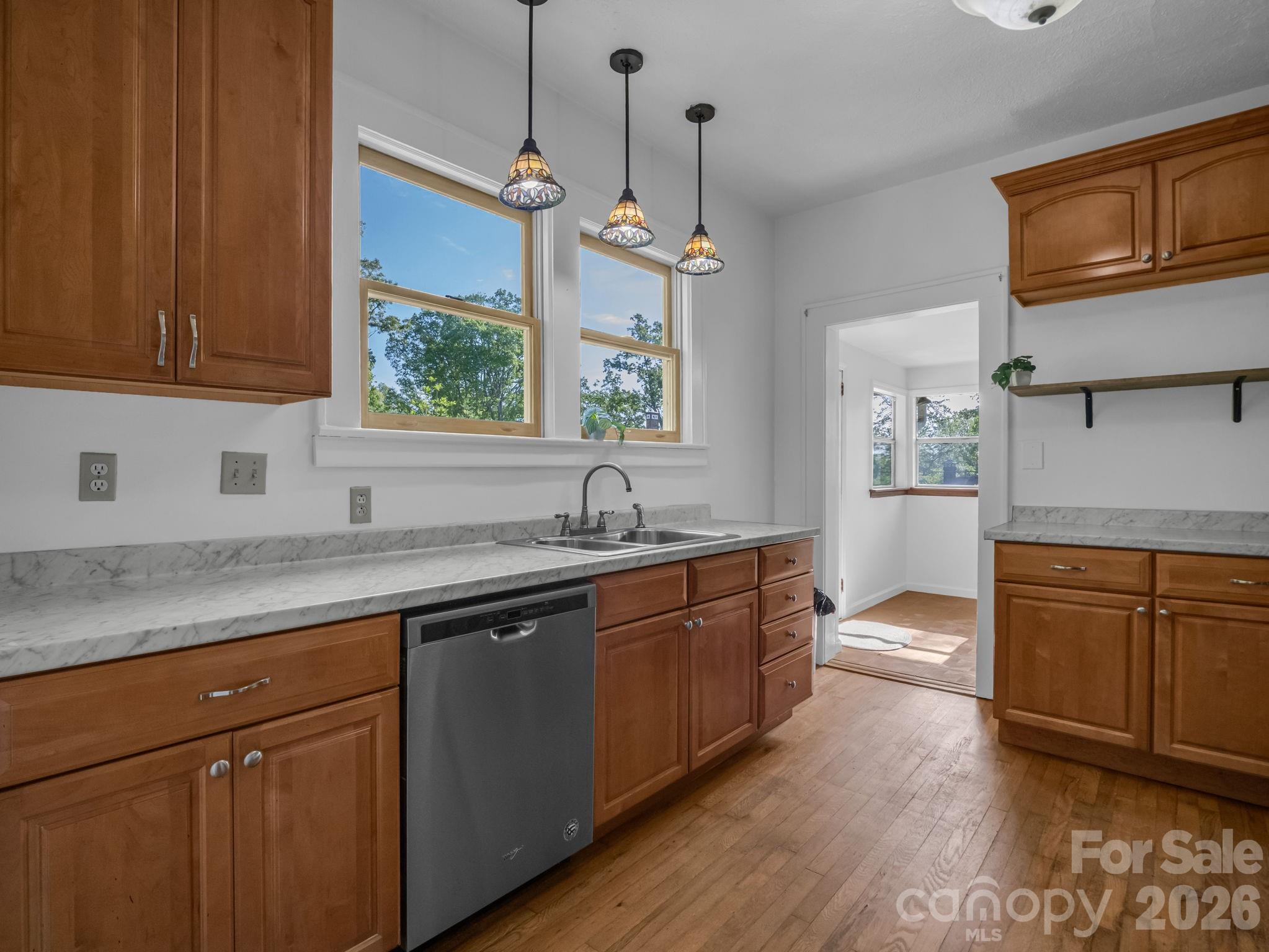 1534 Kensington Road — Hendersonville