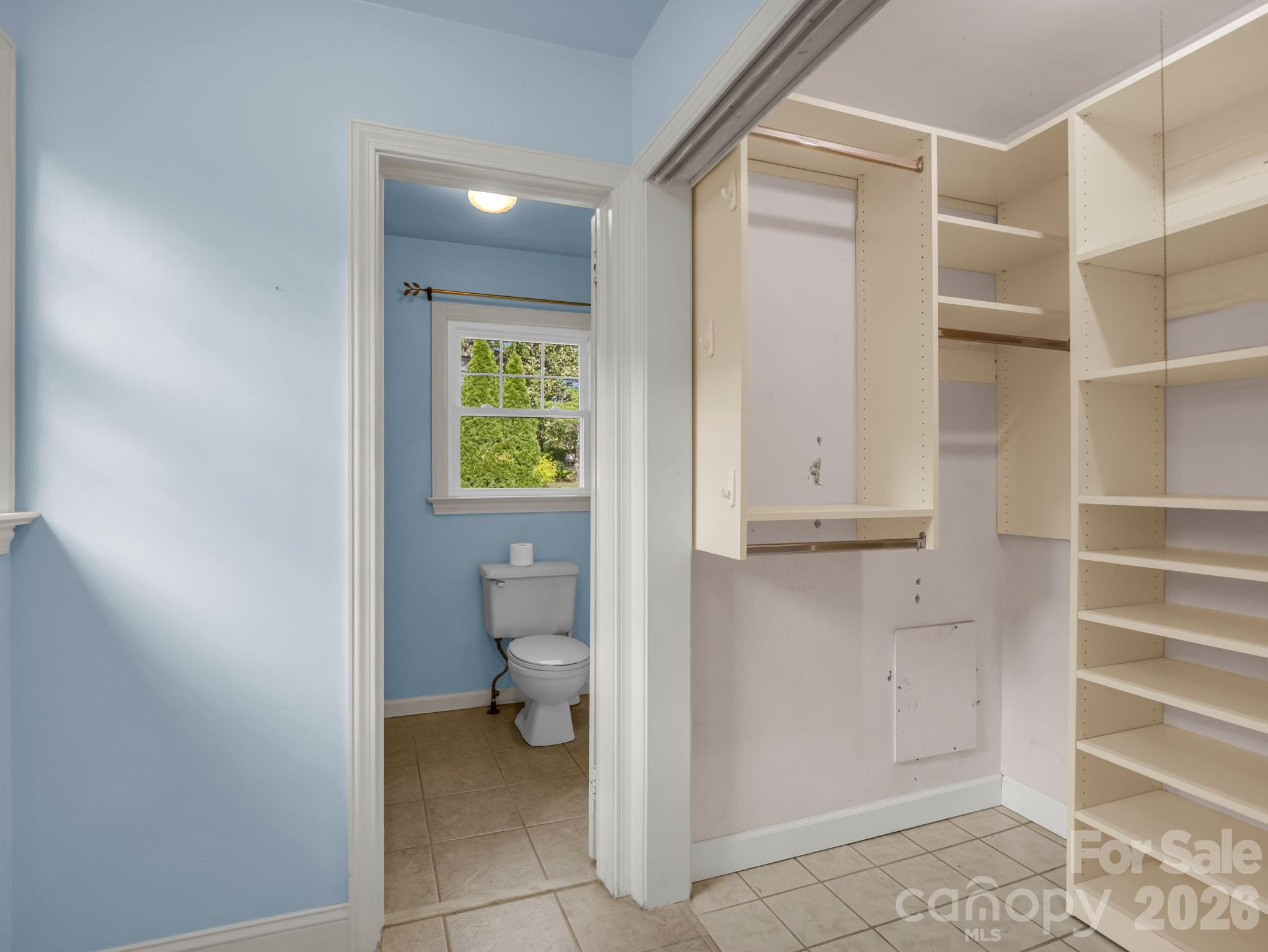 1534 Kensington Road — Hendersonville