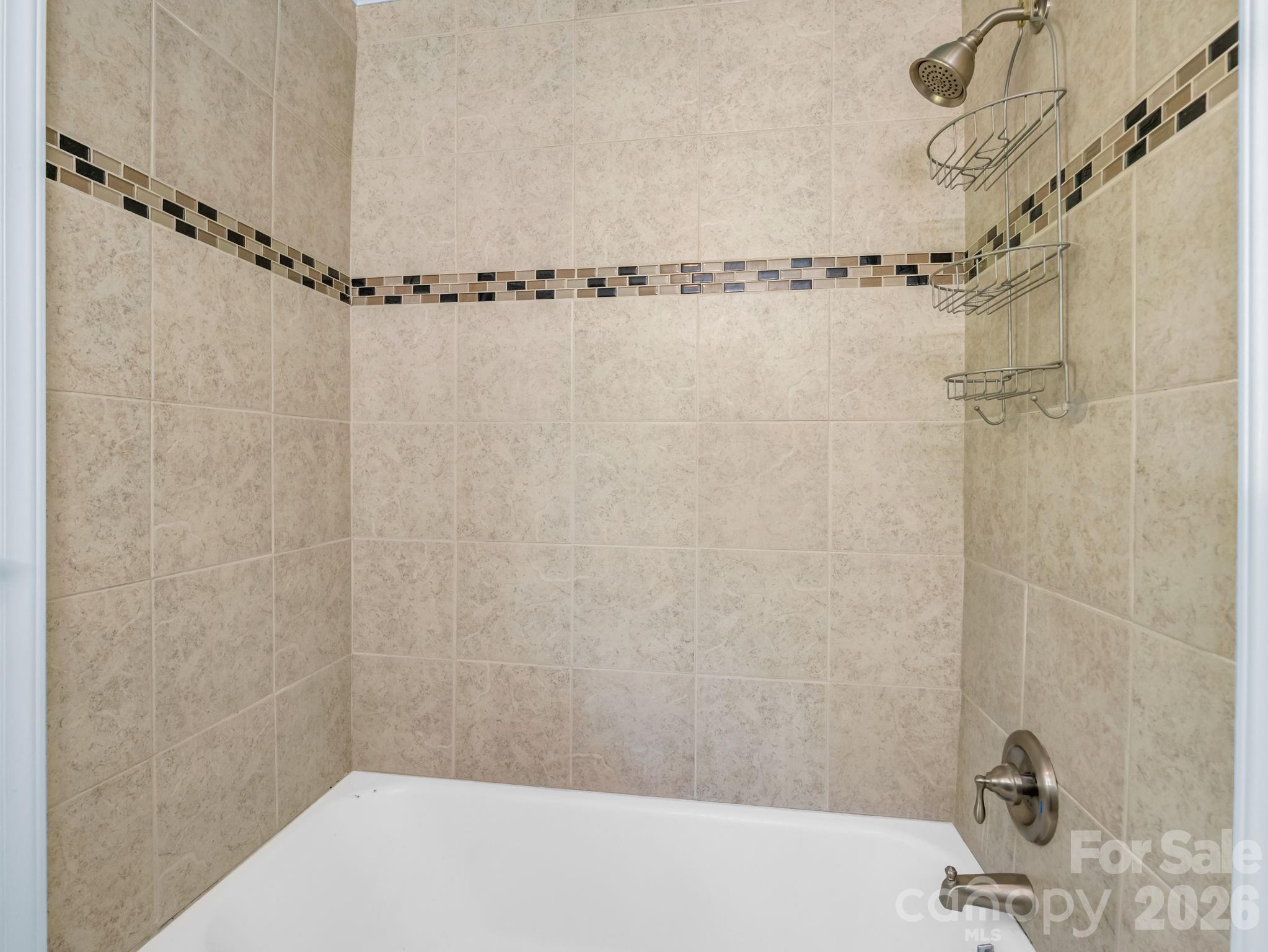 1534 Kensington Road — Hendersonville