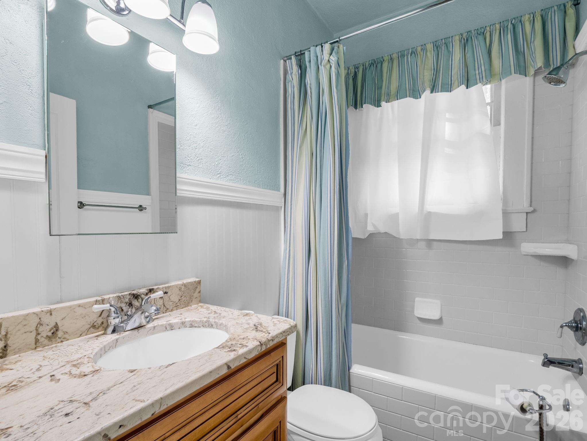 1534 Kensington Road — Hendersonville