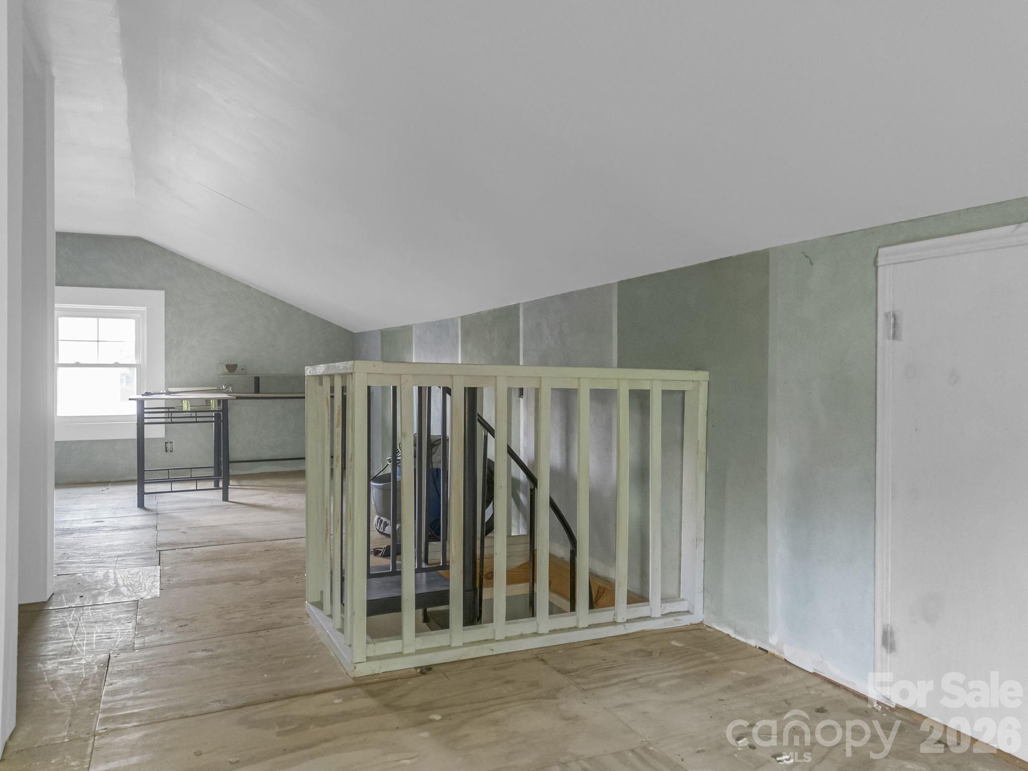 1534 Kensington Road — Hendersonville