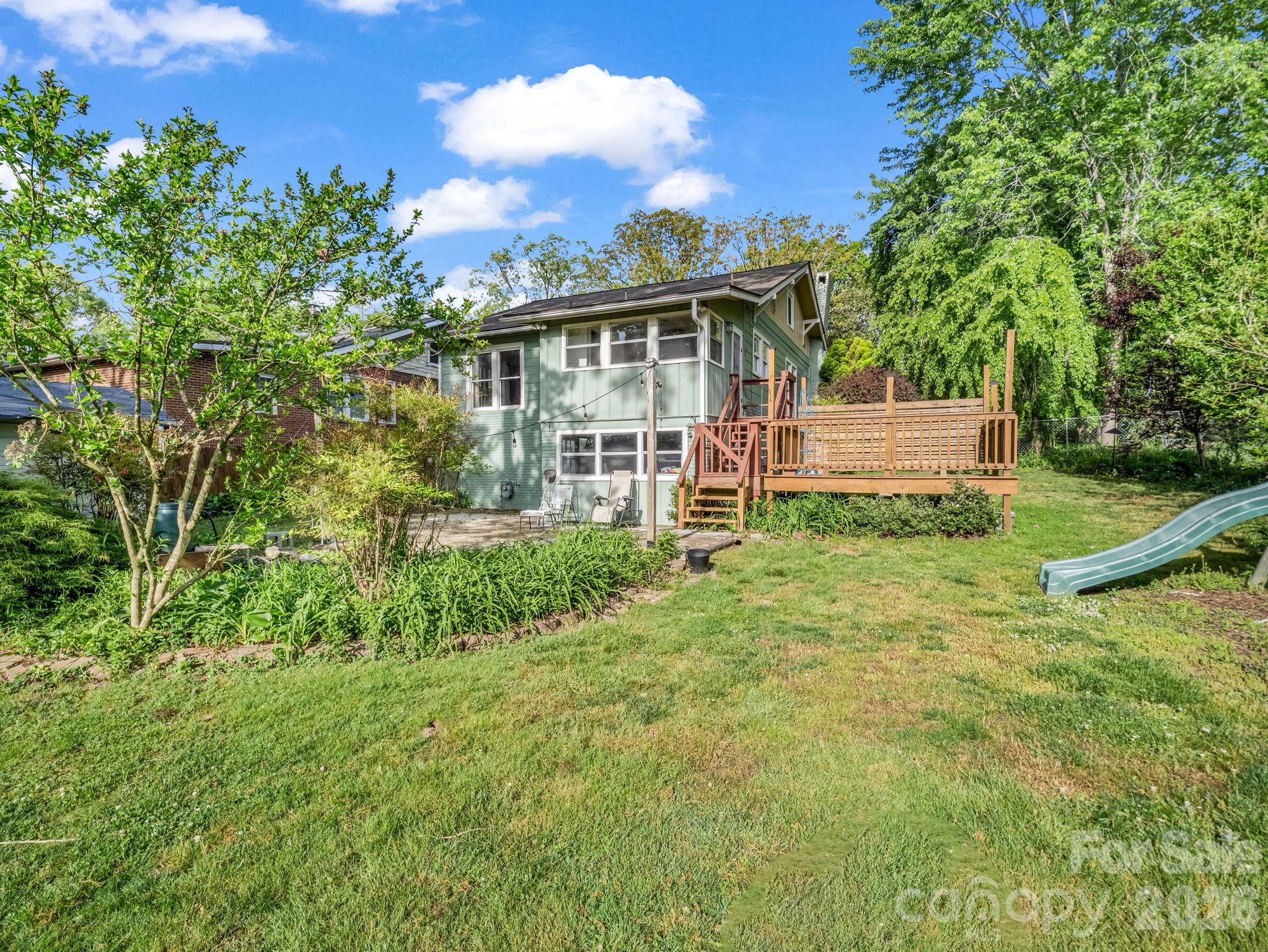 1534 Kensington Road — Hendersonville