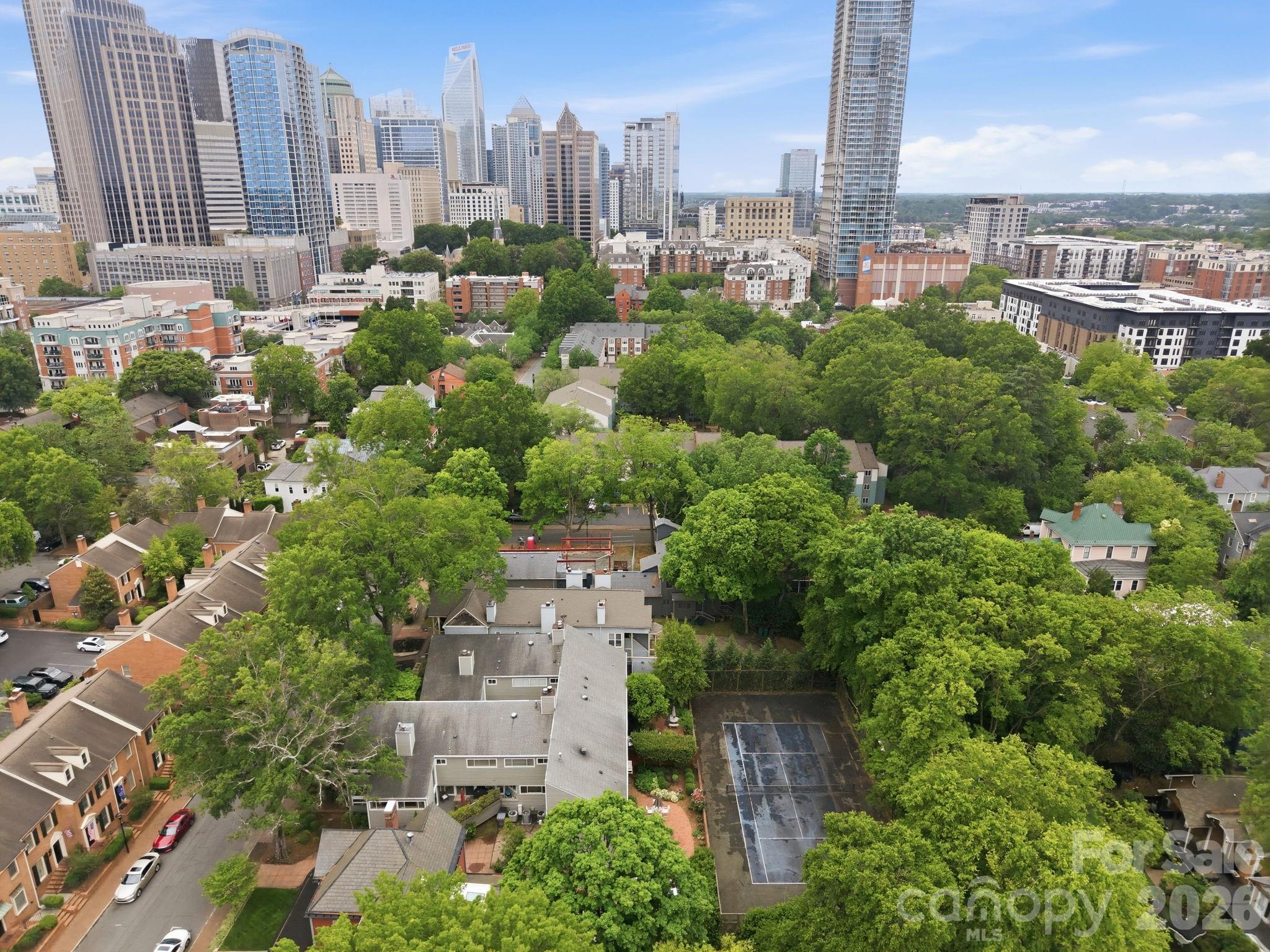 517 N Poplar Street — Charlotte
