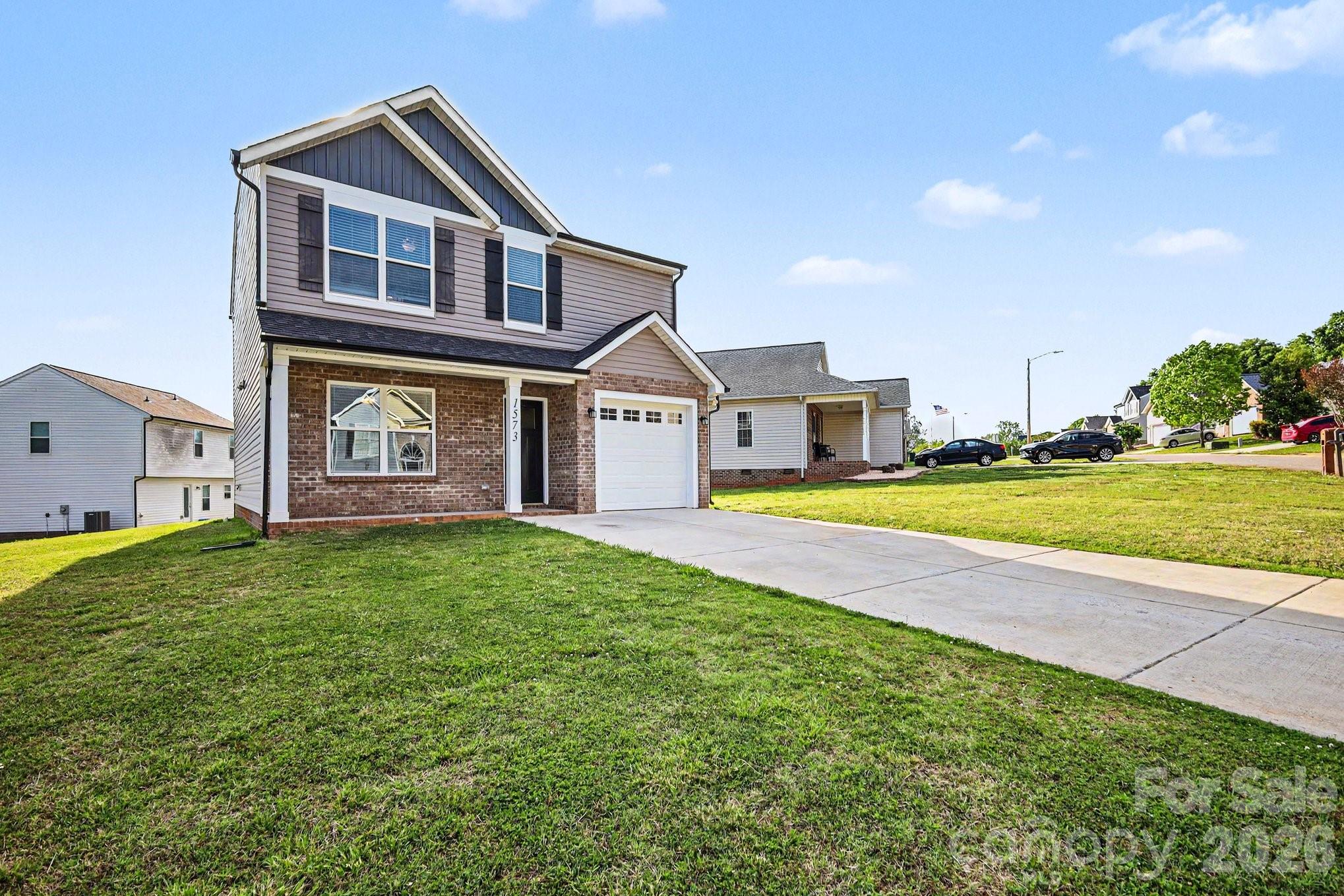 1573 Mayfair Drive — Conover