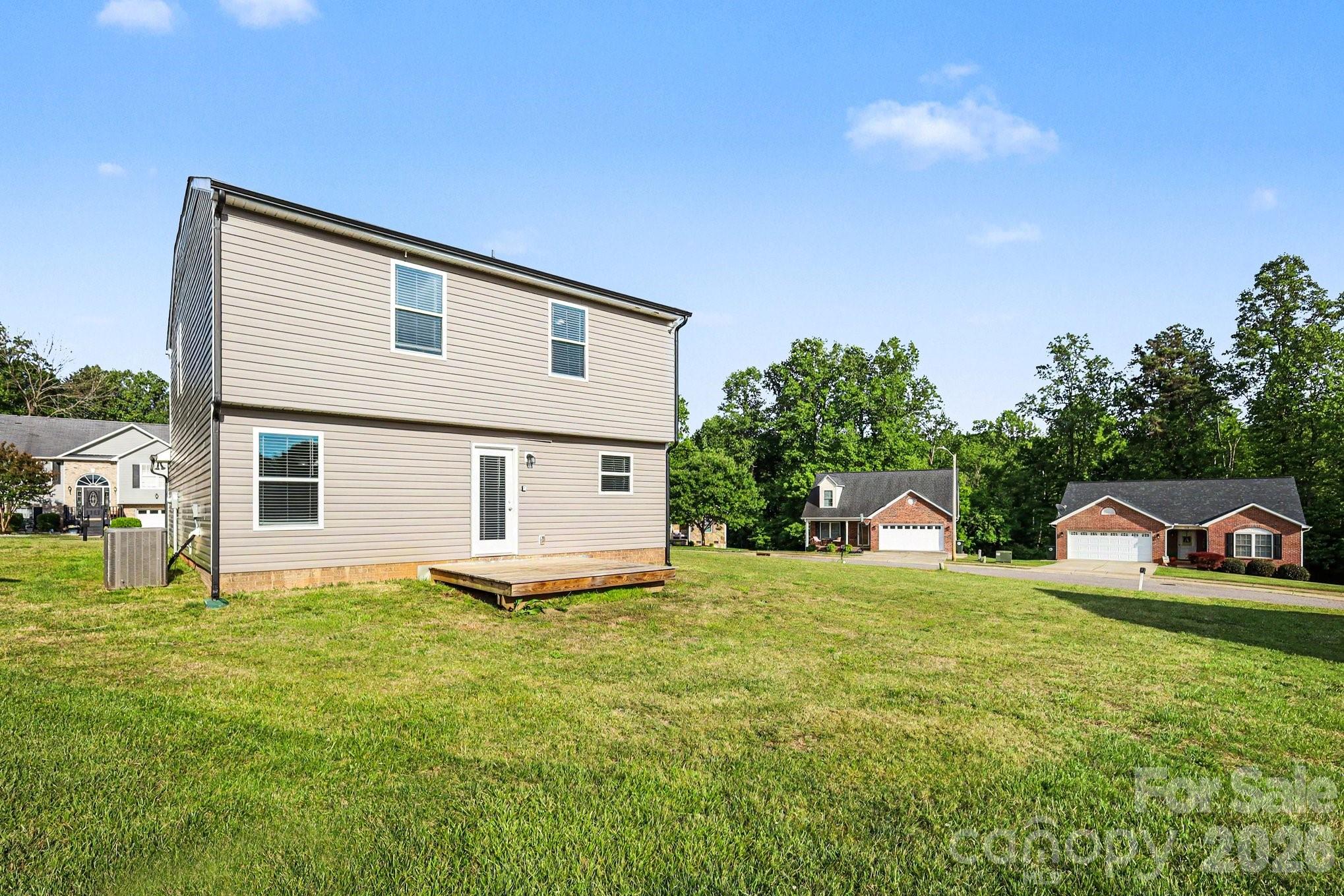 1573 Mayfair Drive — Conover