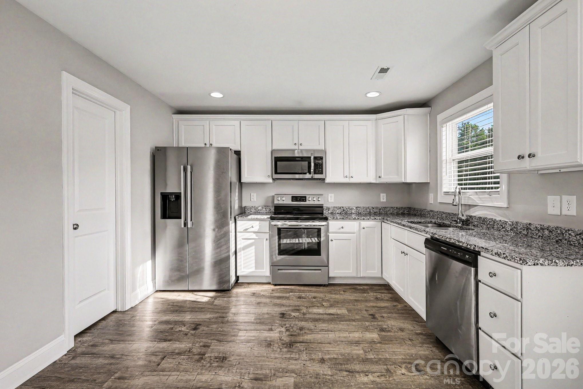 1573 Mayfair Drive — Conover