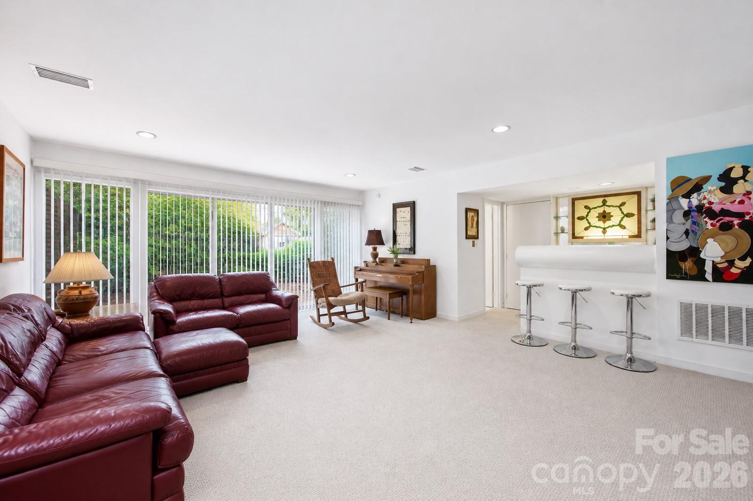 515 N Poplar Street — Charlotte