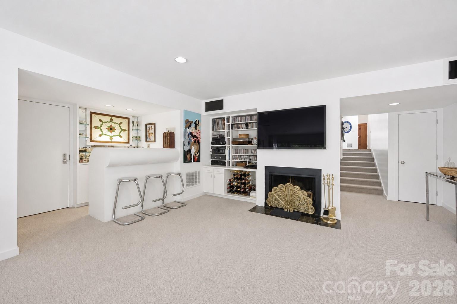 515 N Poplar Street — Charlotte