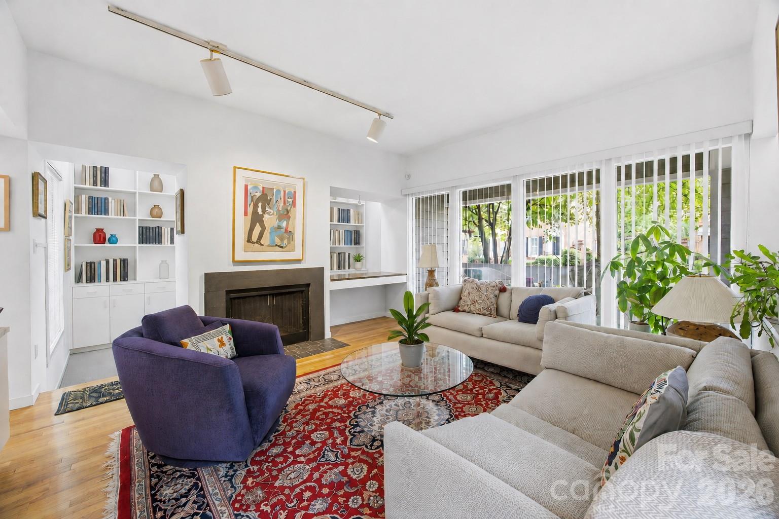 515 N Poplar Street — Charlotte