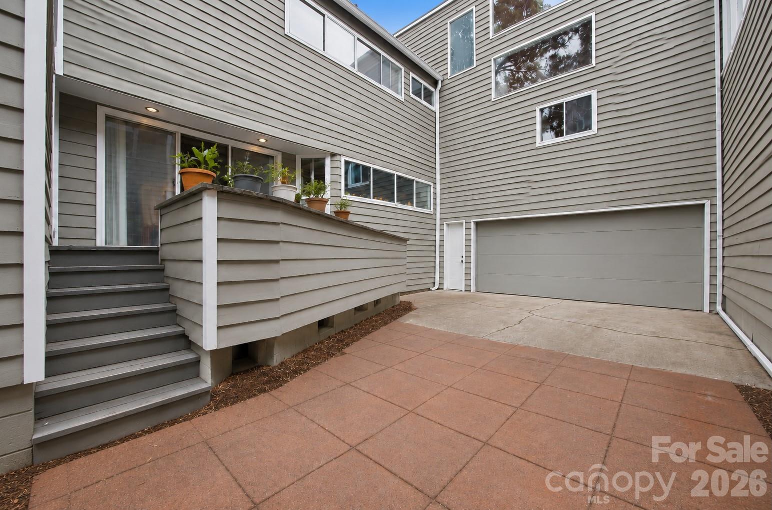 515 N Poplar Street — Charlotte