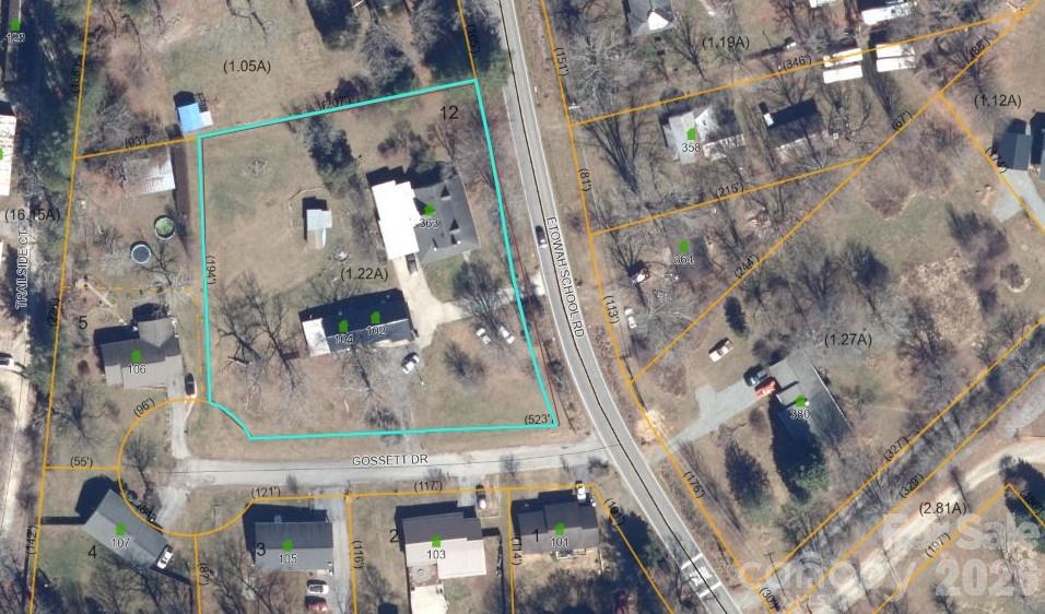 363 Etowah School Road — Hendersonville
