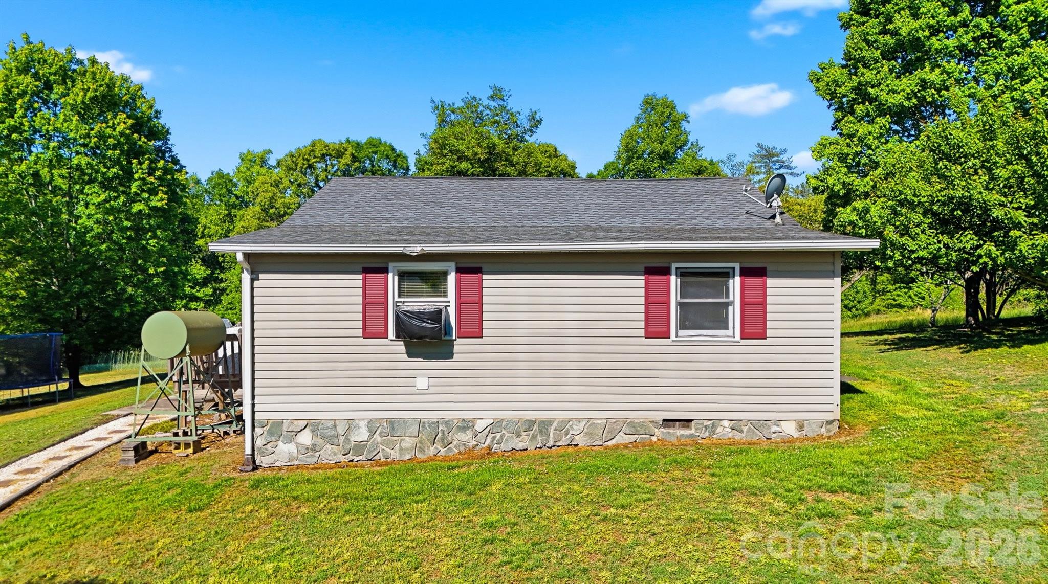 3860 Pickle Williams Lane — Granite Falls