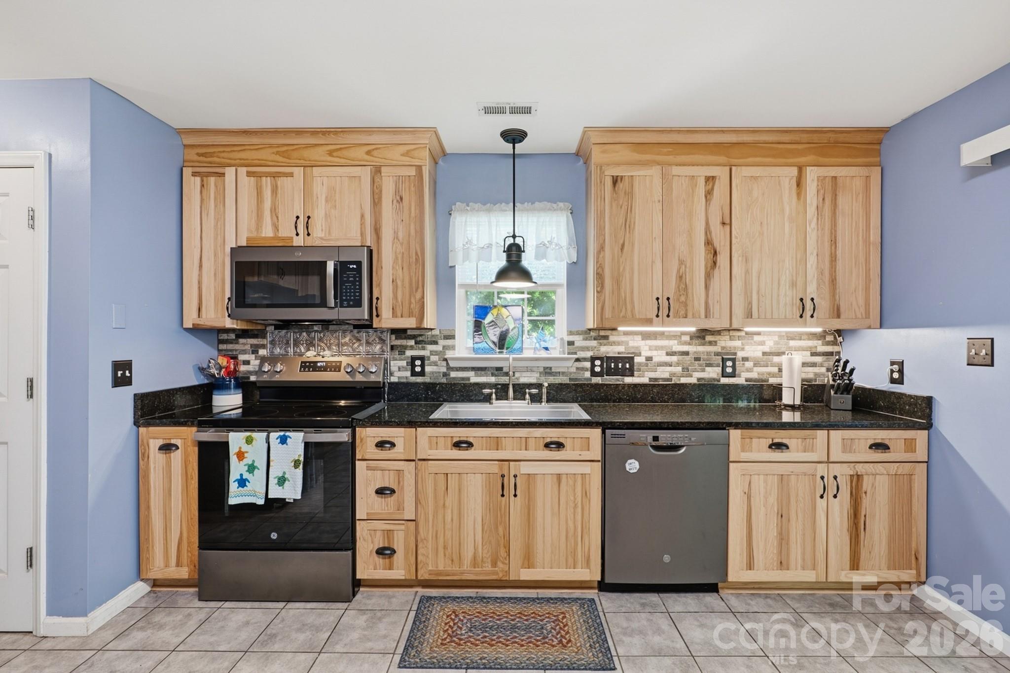 1118 Slate Ridge Road — Matthews