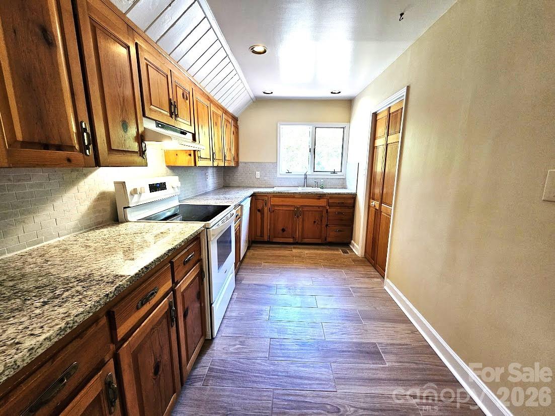 21021 Entrada Drive — Cornelius