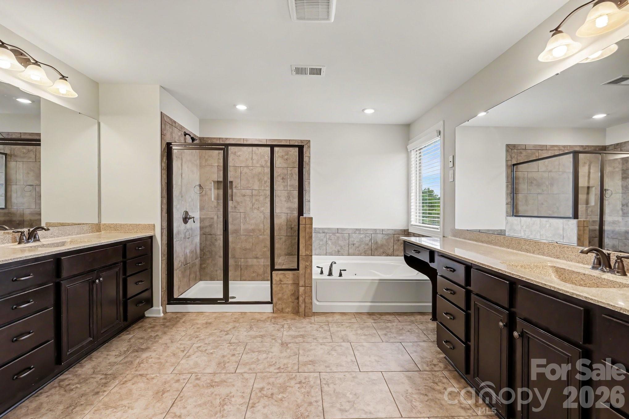 502 Alucio Court — Matthews