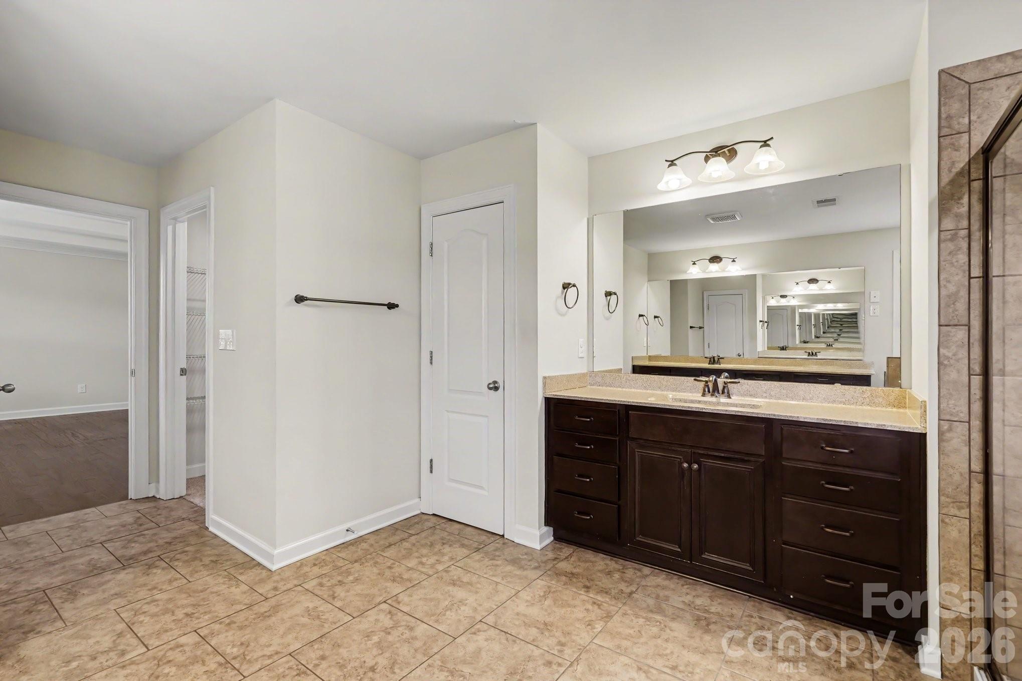 502 Alucio Court — Matthews