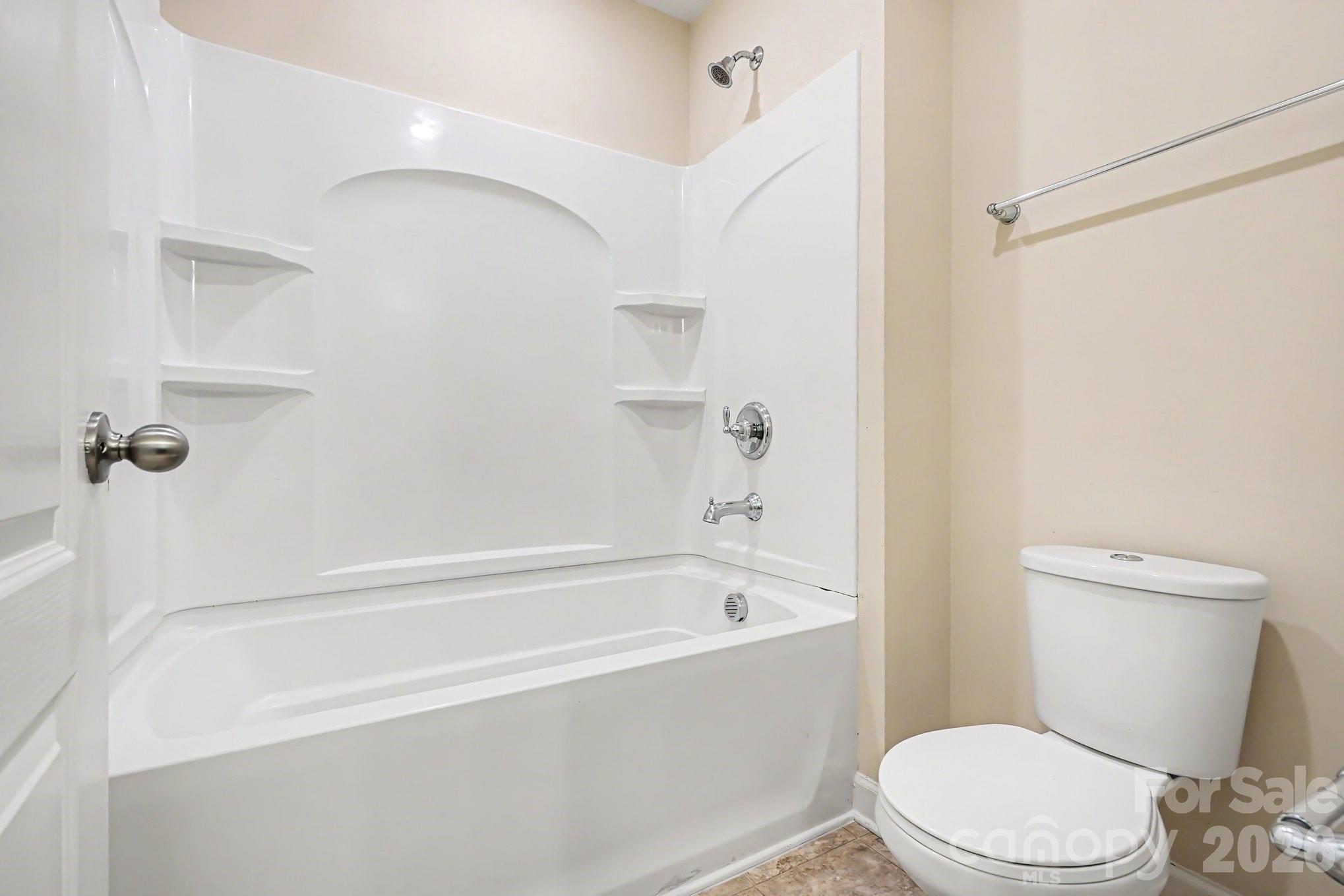 502 Alucio Court — Matthews