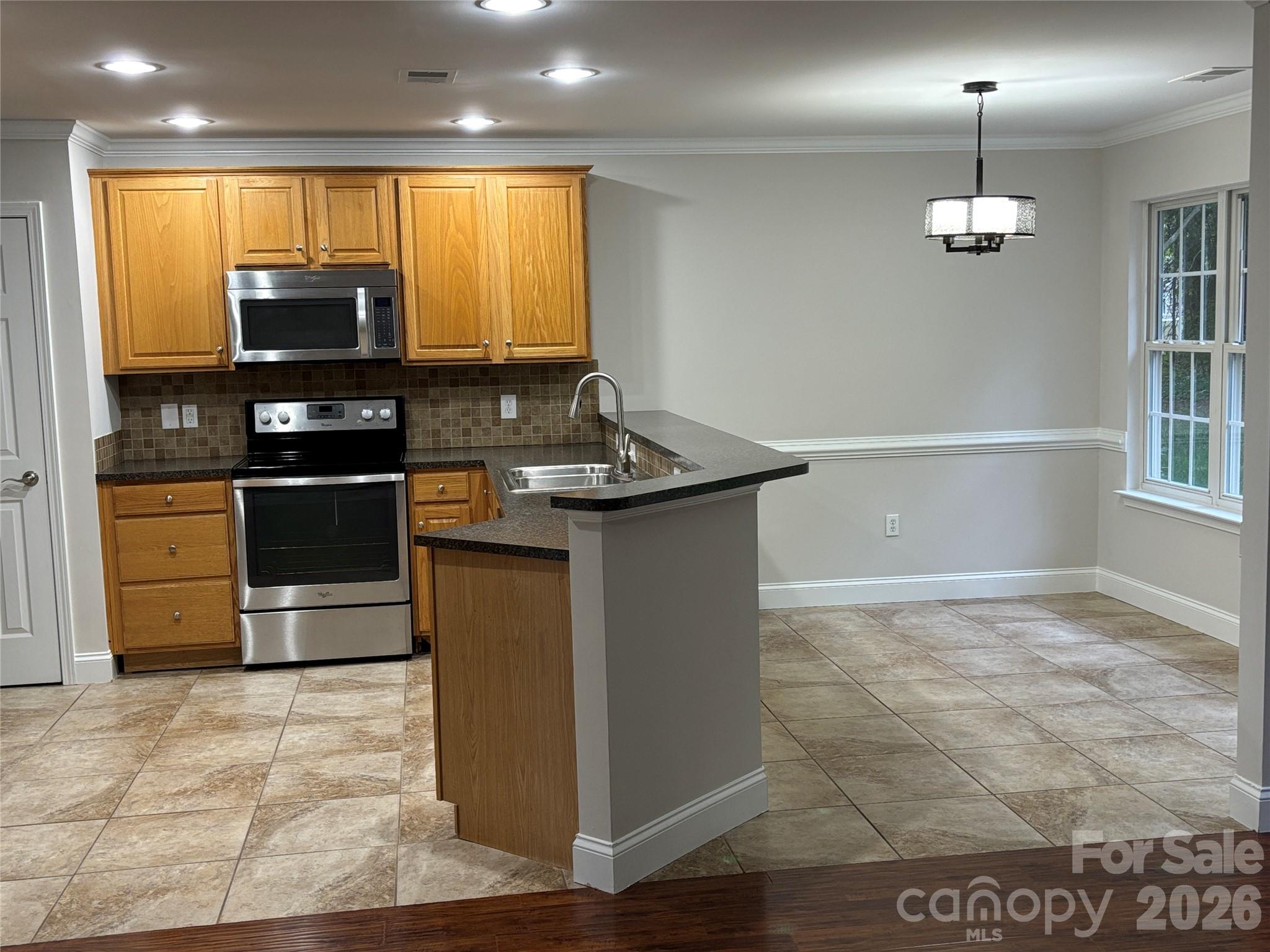 450 Glencrest Drive — Stanley