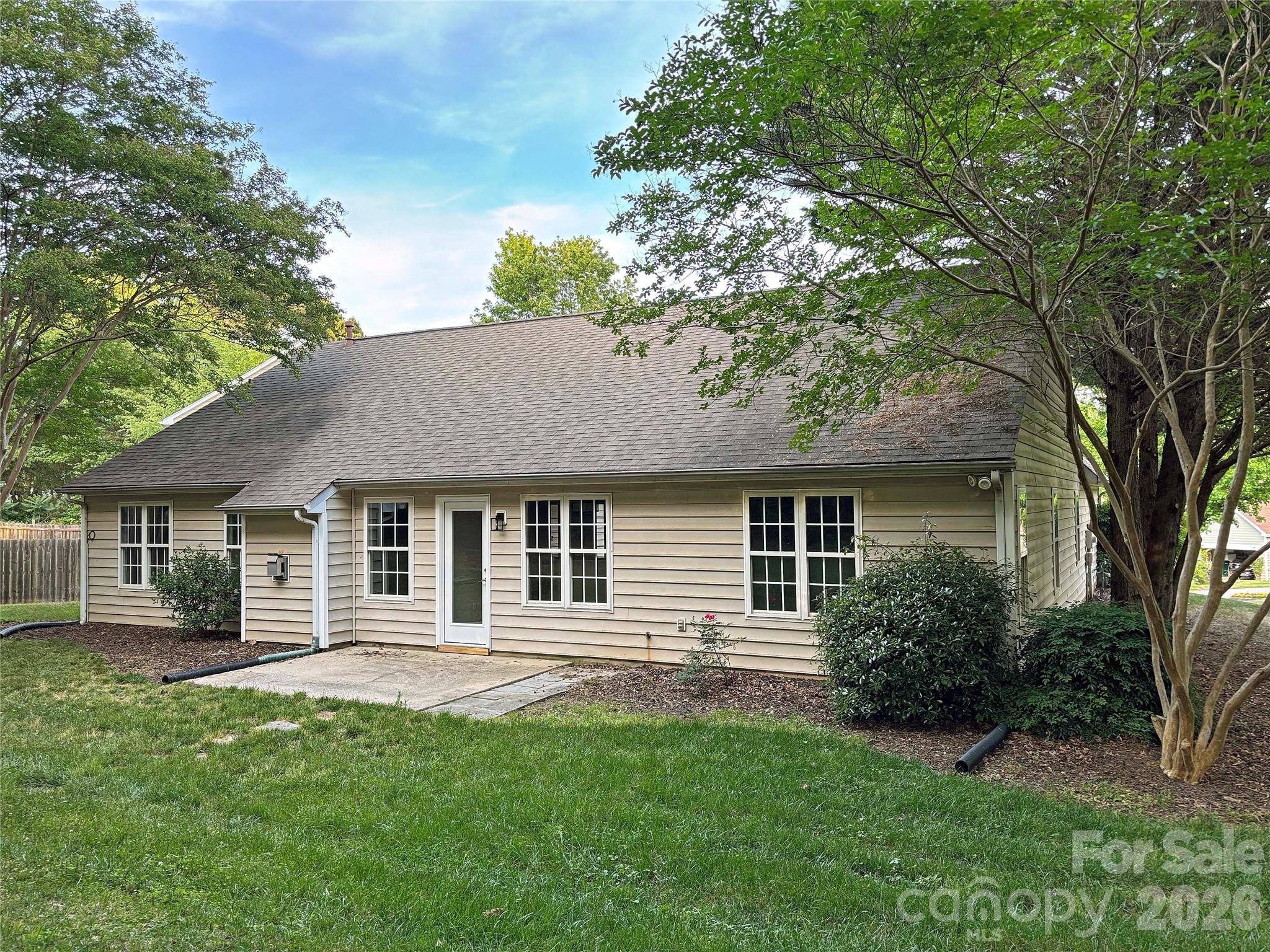 450 Glencrest Drive — Stanley