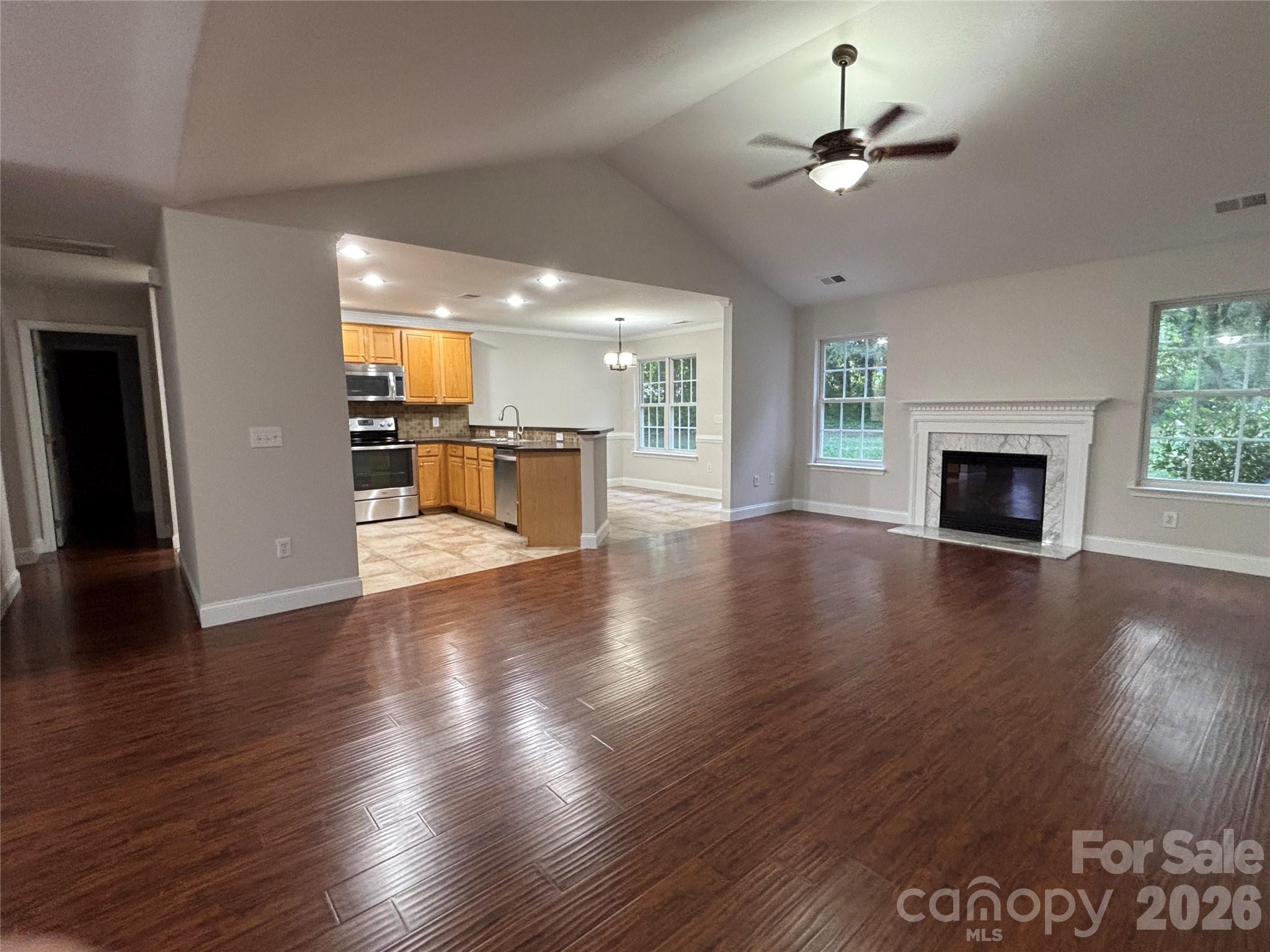 450 Glencrest Drive — Stanley