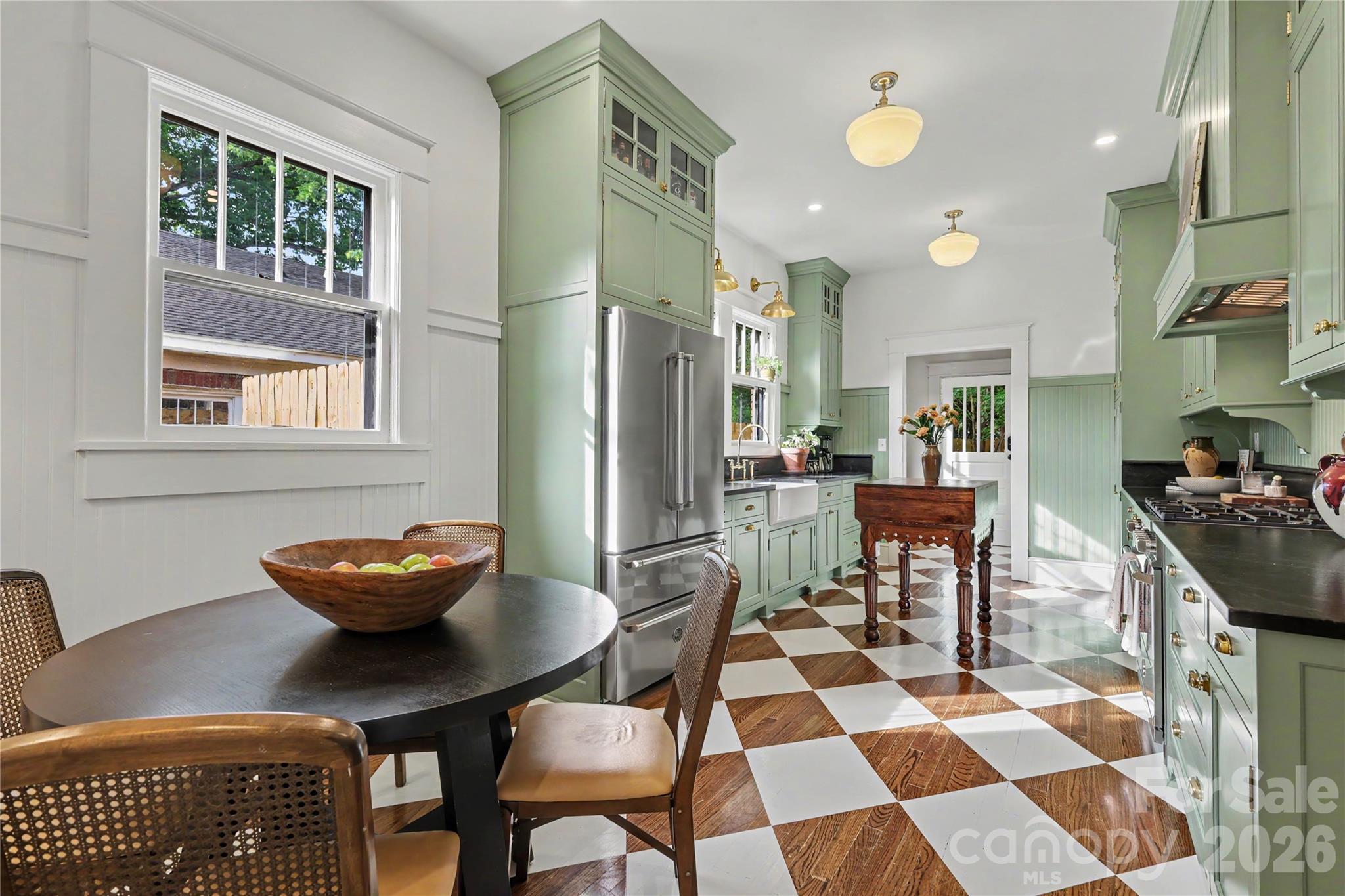 118 E Miller Street — Salisbury