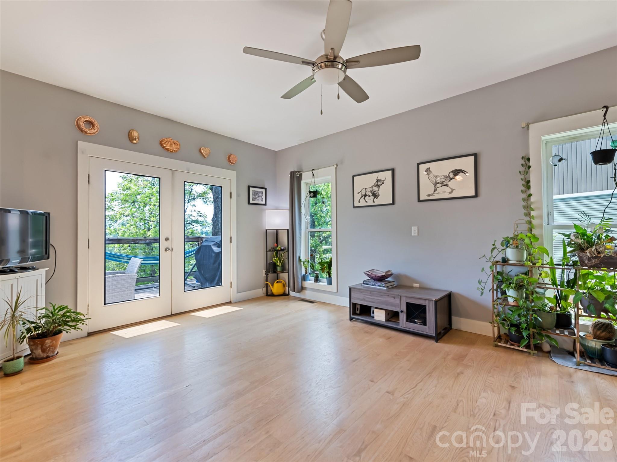 221 Northside Street — Canton