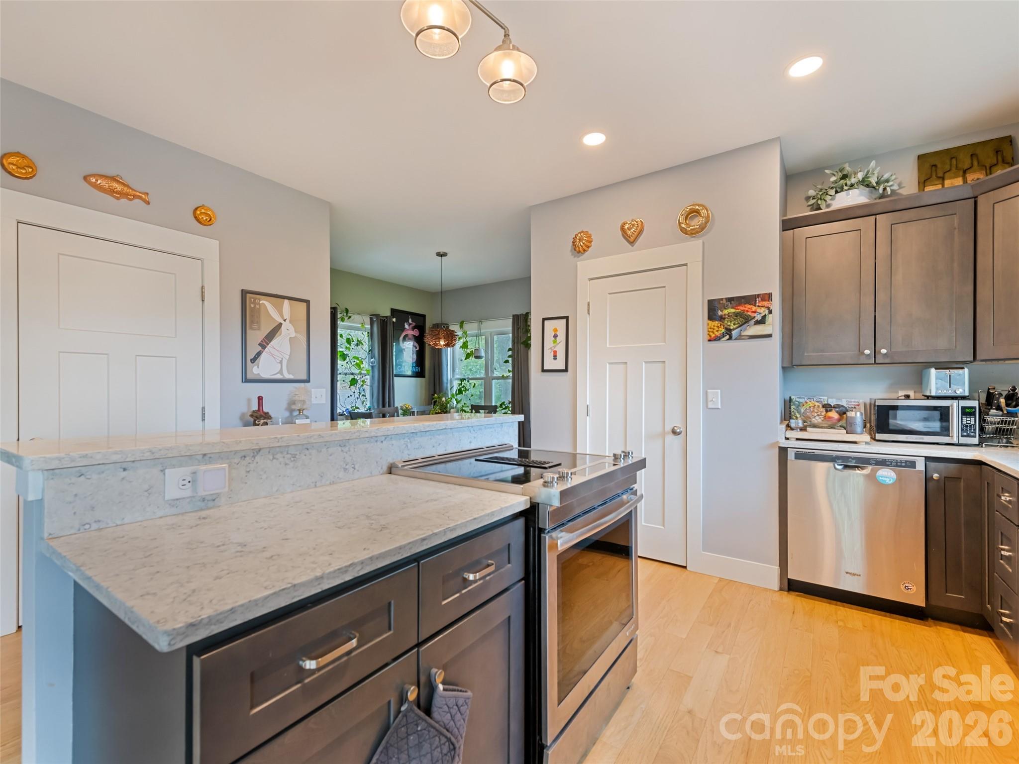 221 Northside Street — Canton