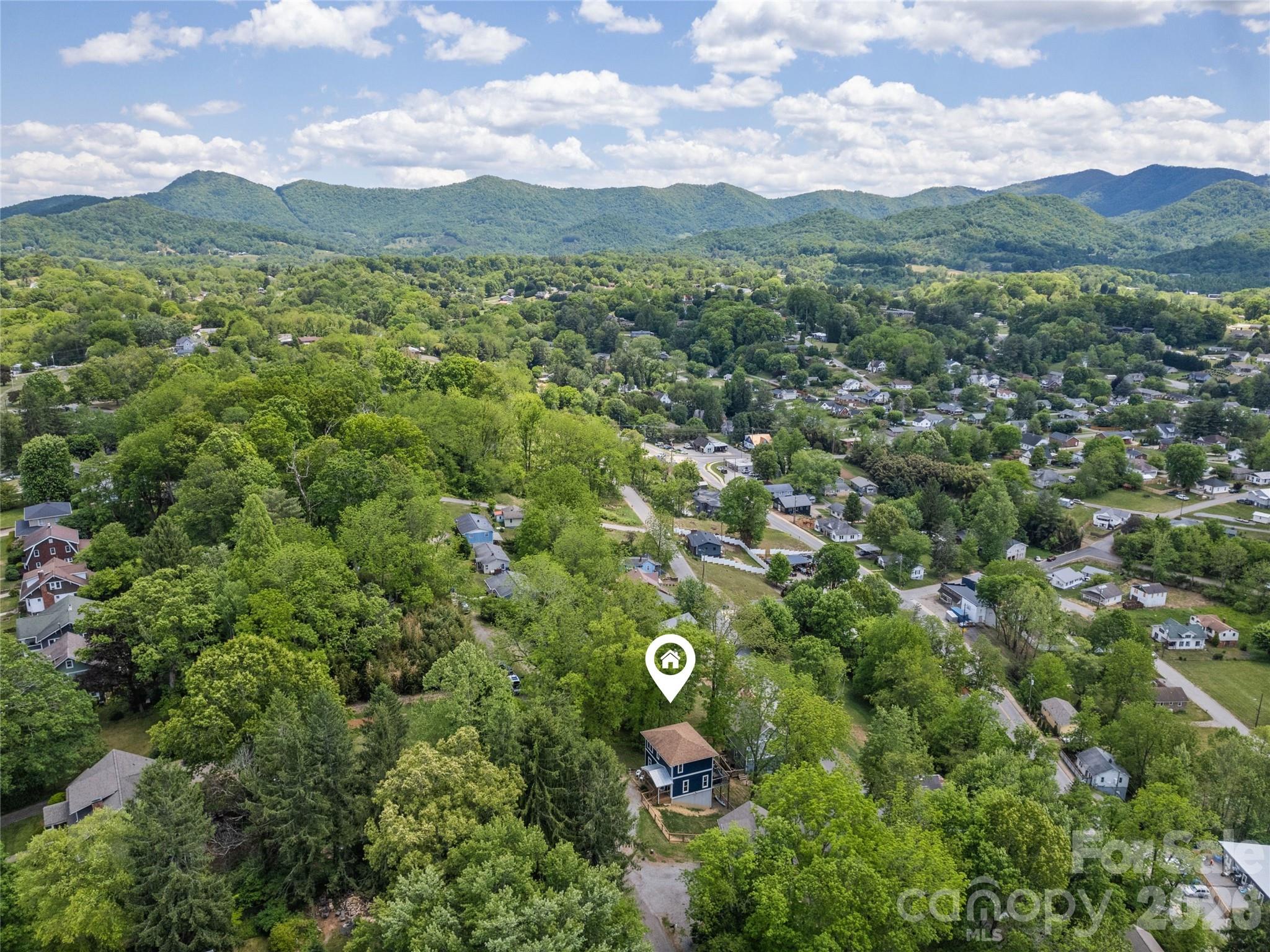 221 Northside Street — Canton