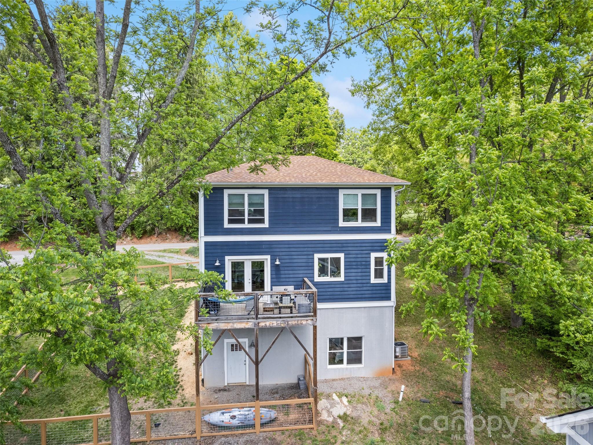 221 Northside Street — Canton