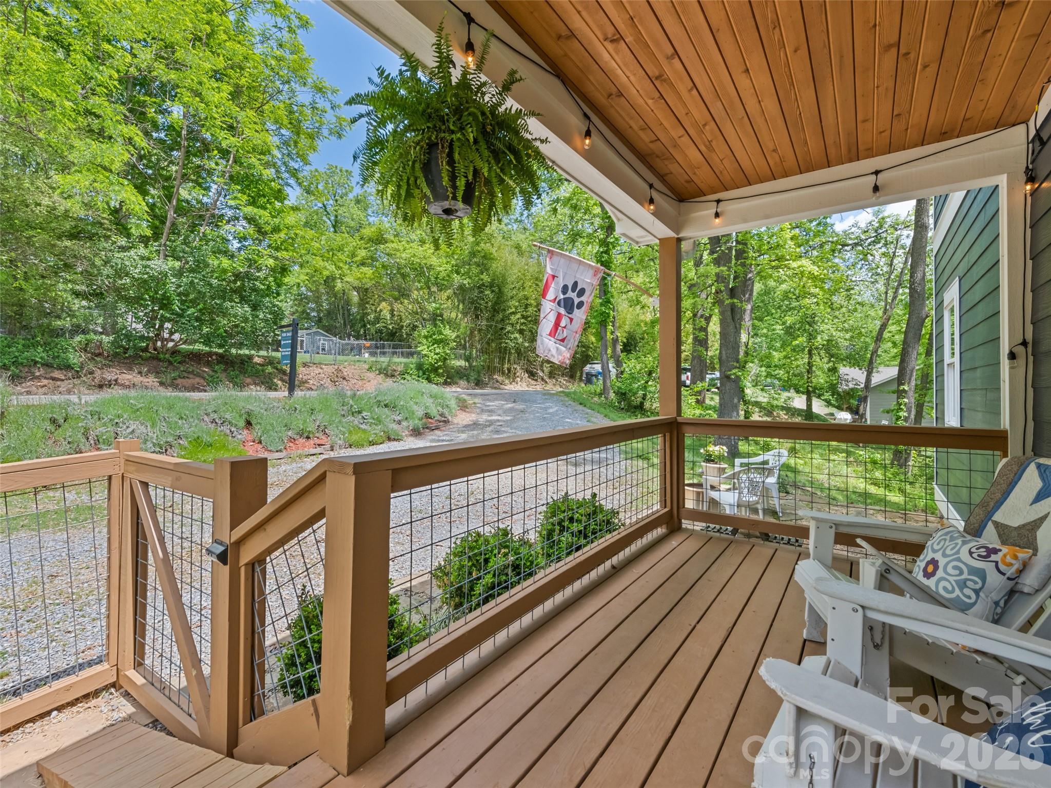 221 Northside Street — Canton