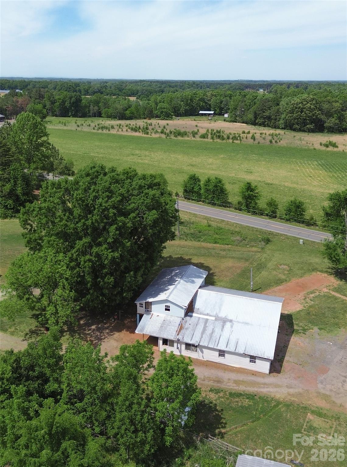 3895 Needmore Road — Woodleaf