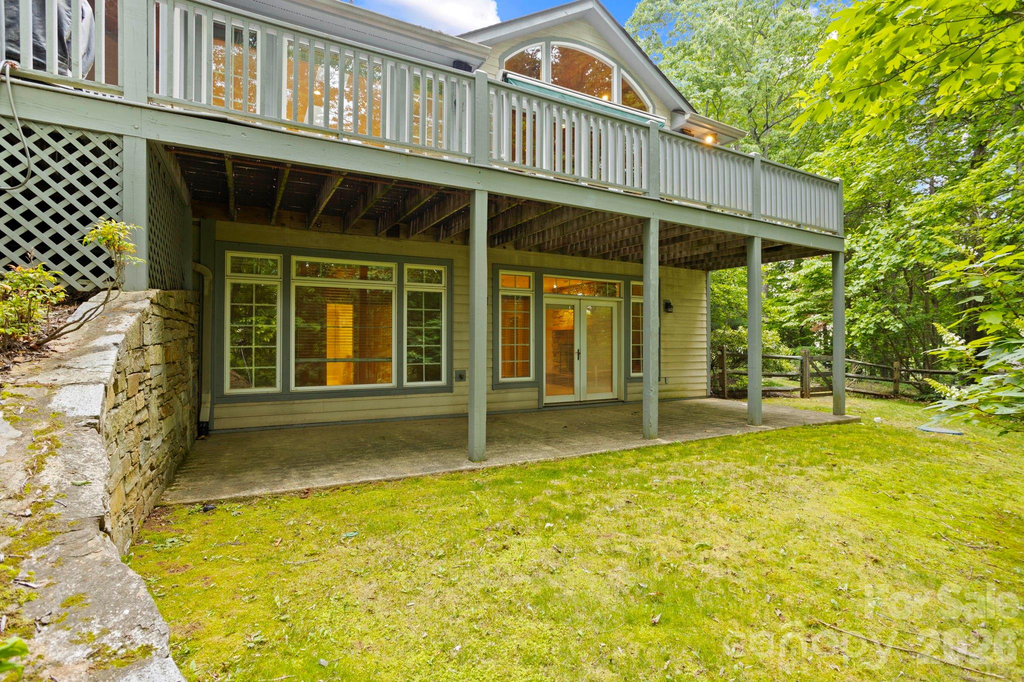 132 Berry Creek Drive — Flat Rock