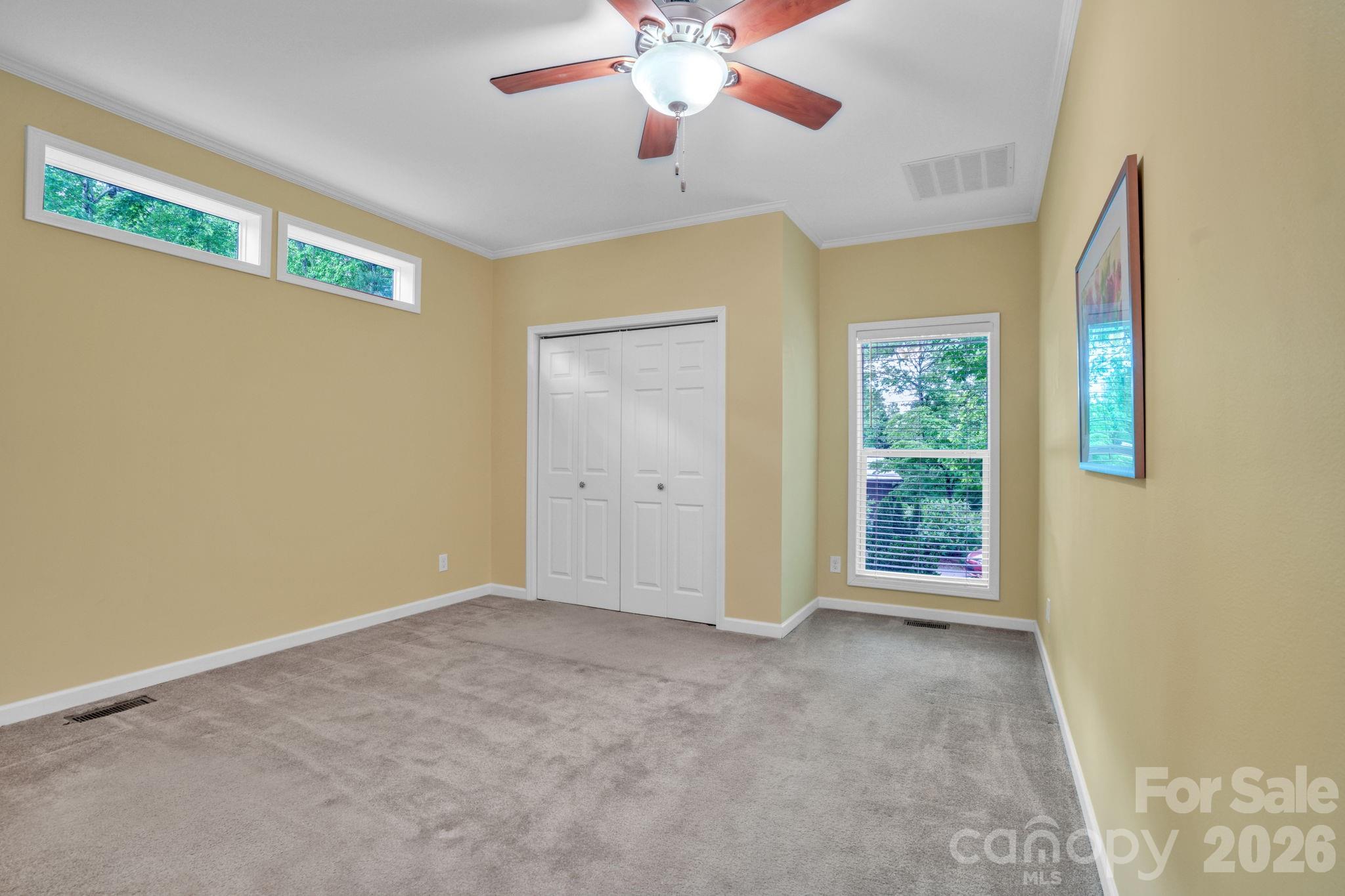 189 Friendly Circle — Saluda