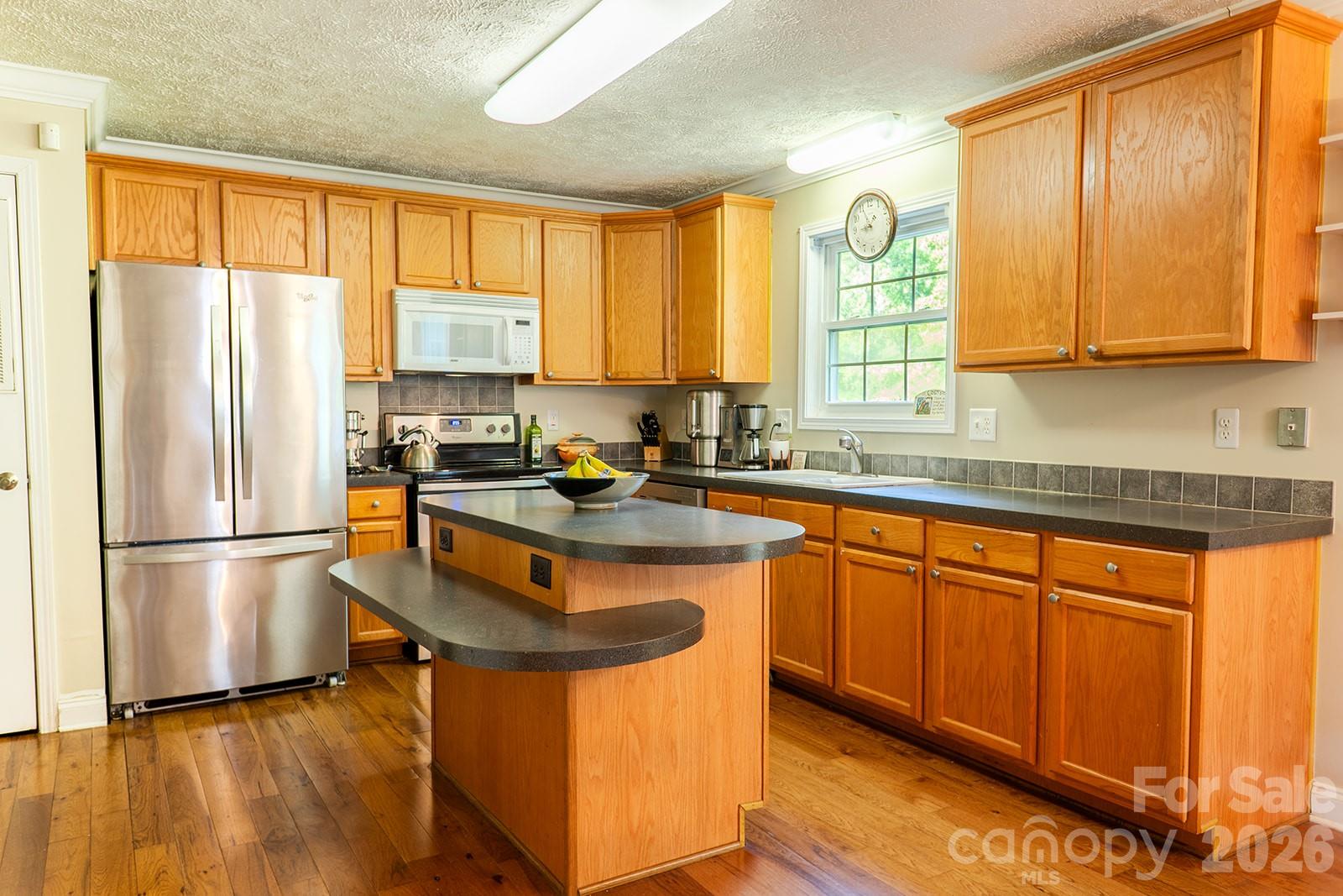 206 Courtland Place — Asheville