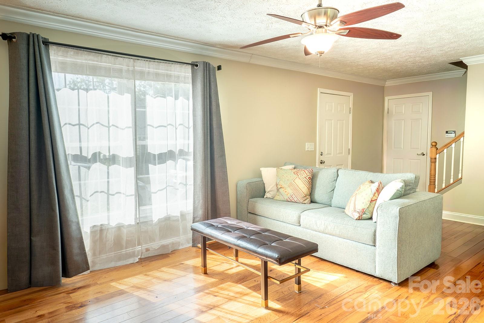 206 Courtland Place — Asheville