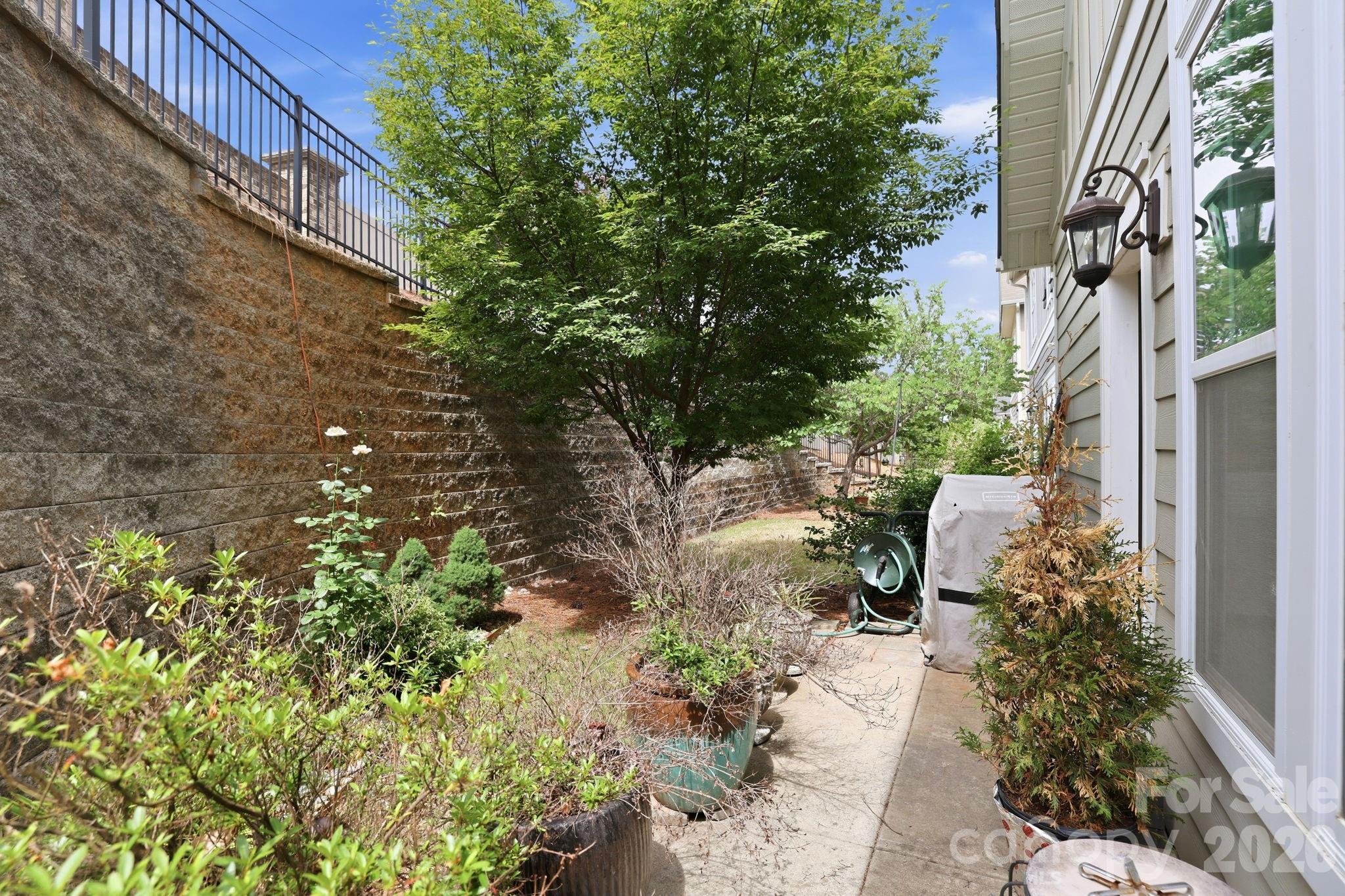16148 Lost Canyon Way — Charlotte