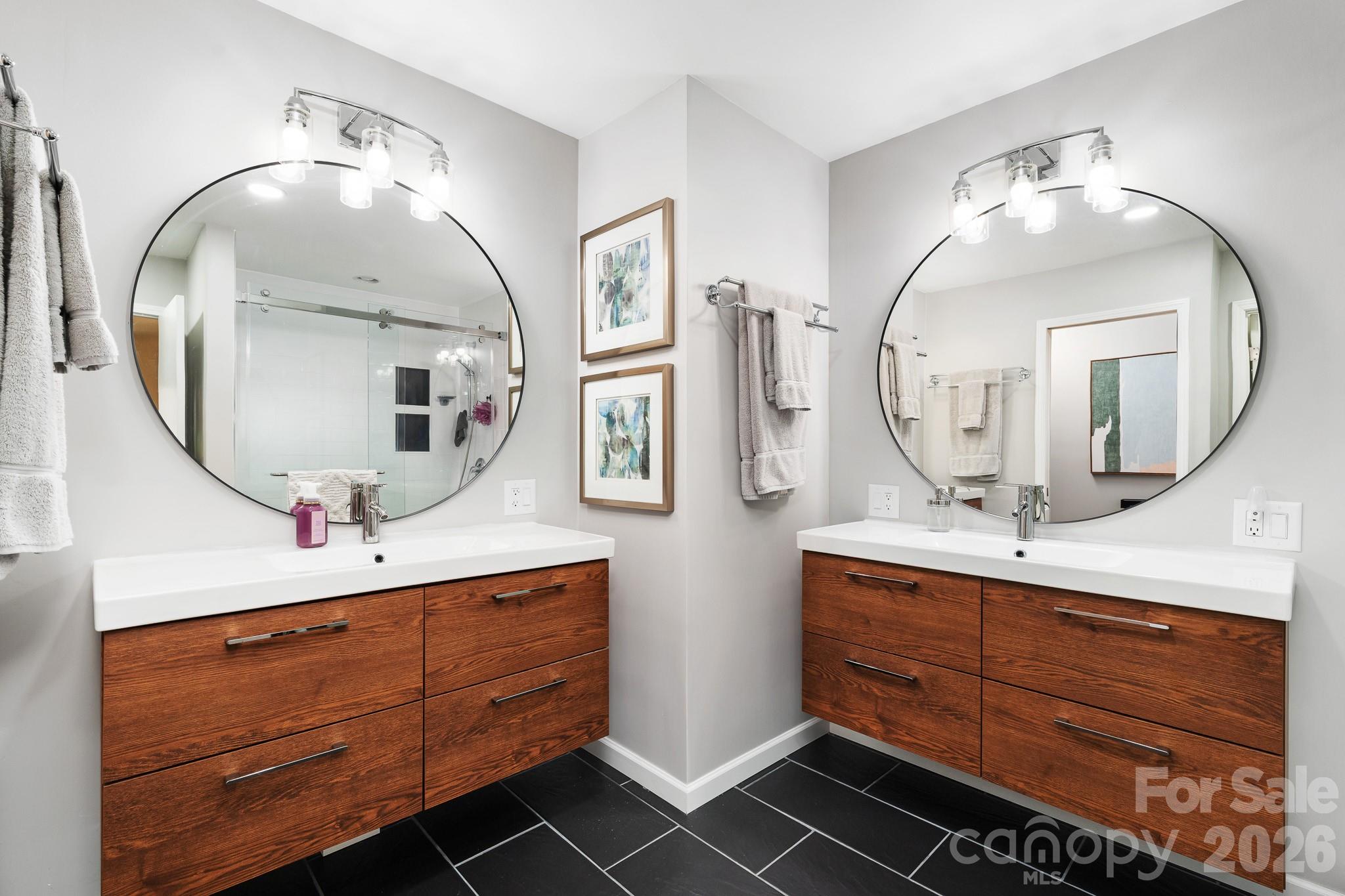 8700 Lorraine Drive — Charlotte