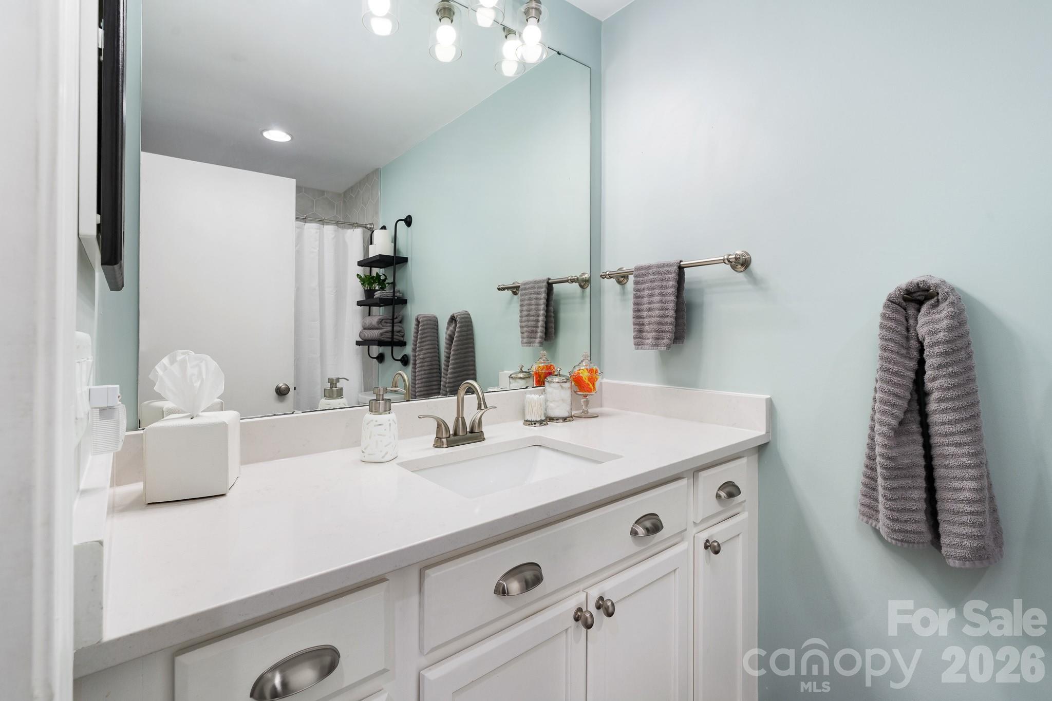 8700 Lorraine Drive — Charlotte