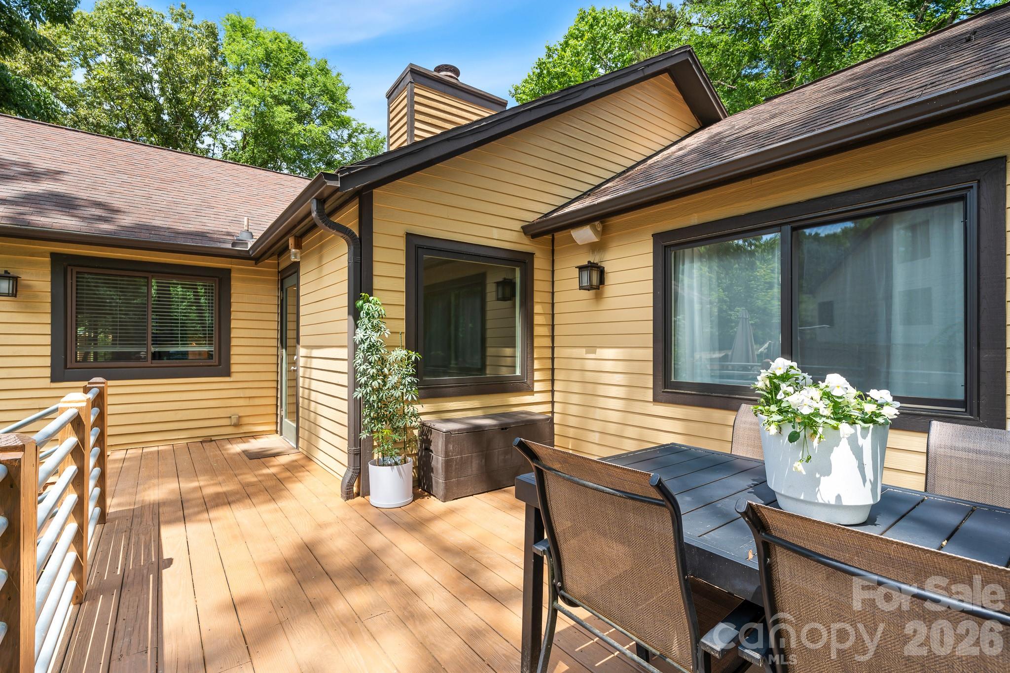 8700 Lorraine Drive — Charlotte