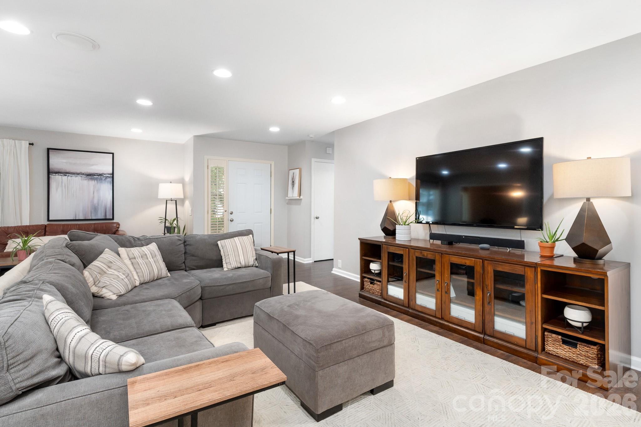 8700 Lorraine Drive — Charlotte