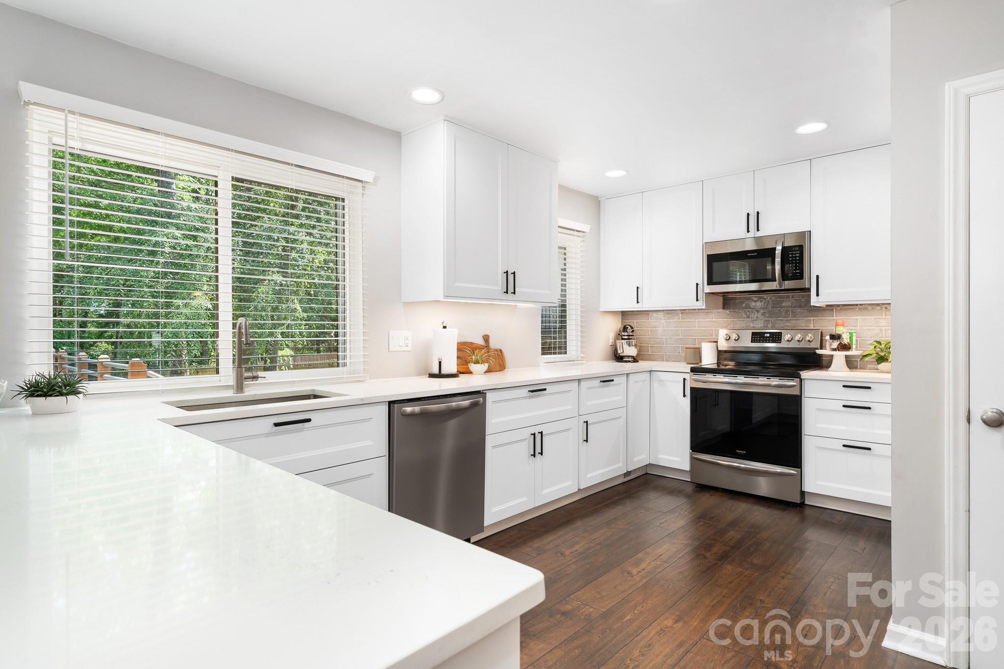 8700 Lorraine Drive — Charlotte