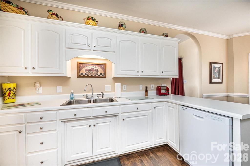 3992 Brickfield Street — Hickory