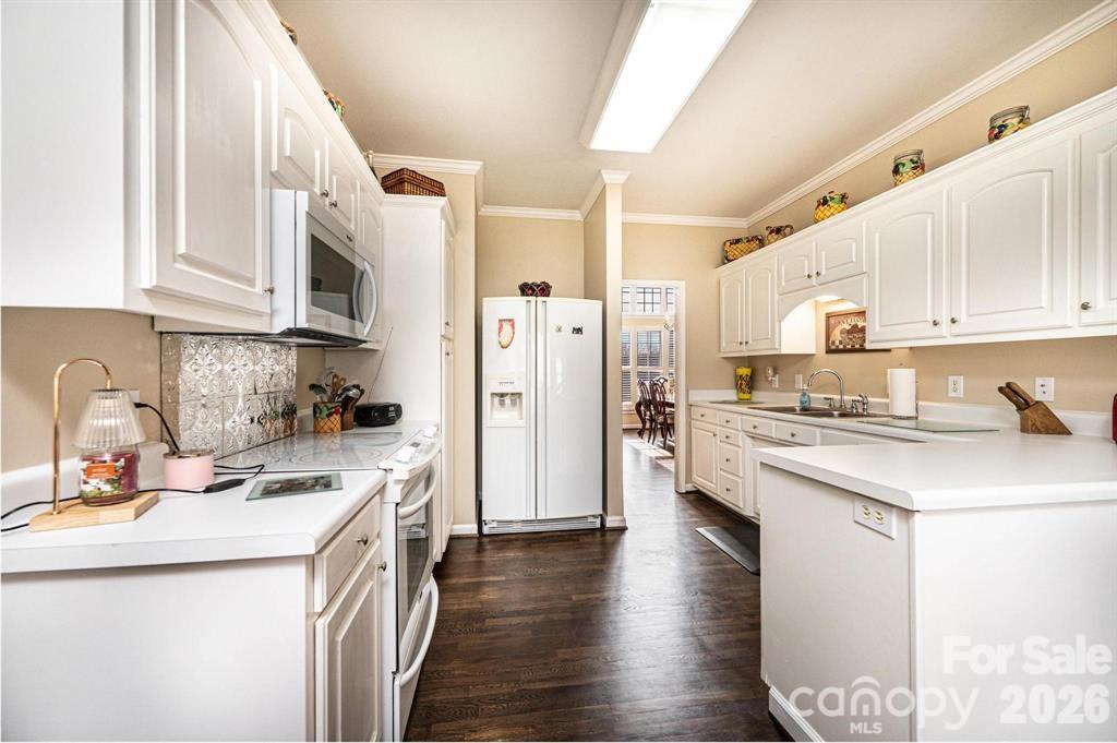 3992 Brickfield Street — Hickory