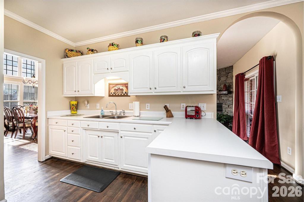3992 Brickfield Street — Hickory
