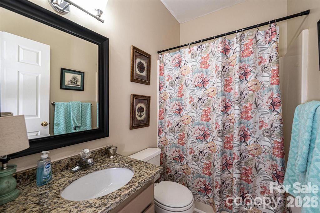3992 Brickfield Street — Hickory