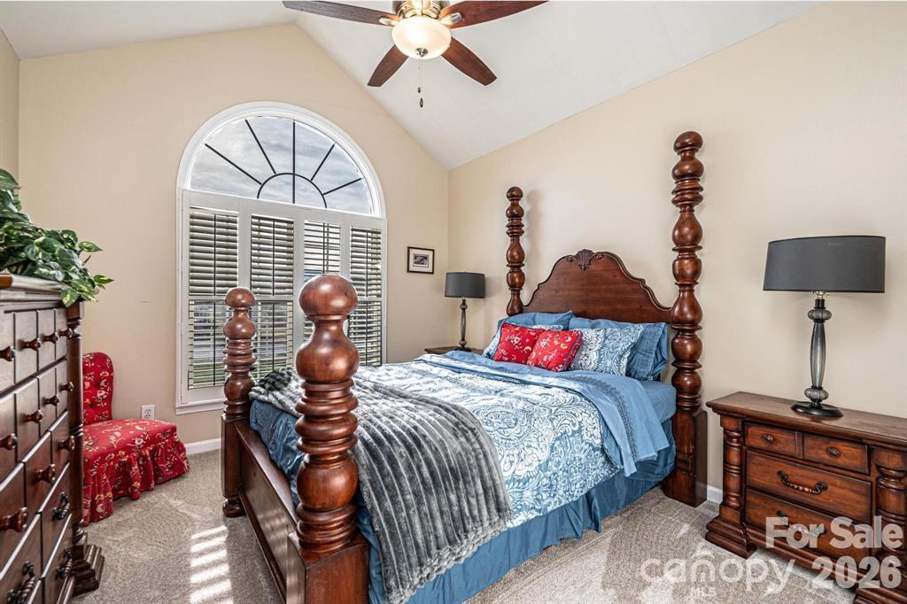 3992 Brickfield Street — Hickory