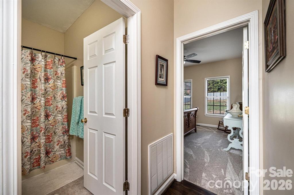 3992 Brickfield Street — Hickory