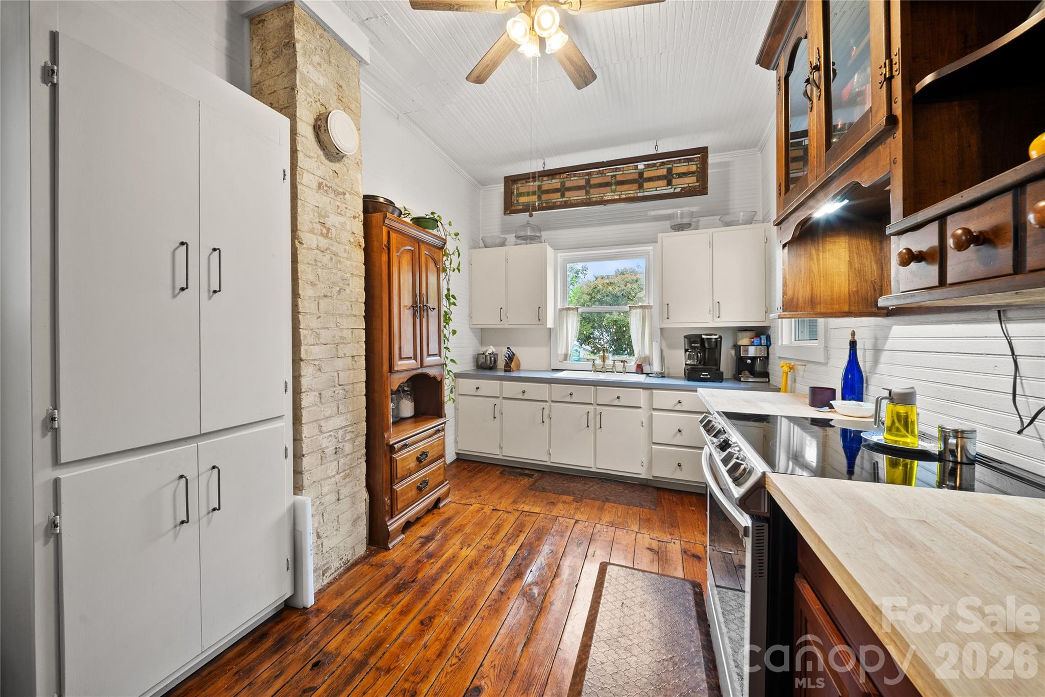216 W 2nd Street — Denton