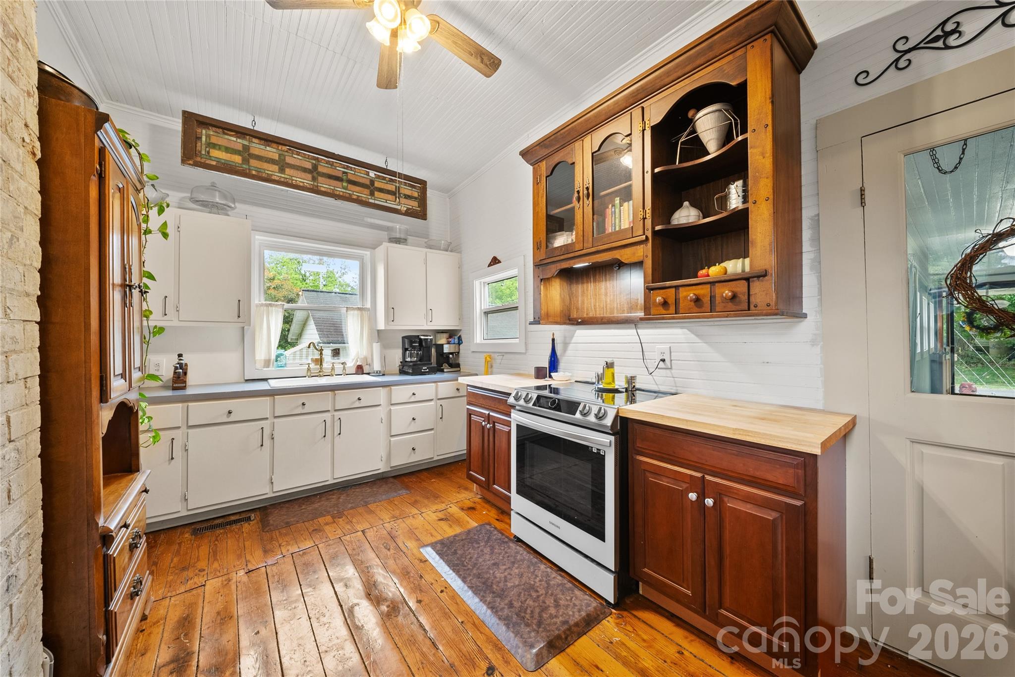 216 W 2nd Street — Denton
