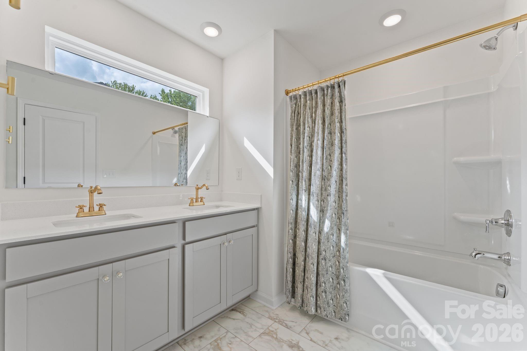 230 Quinn Road #21 — Matthews